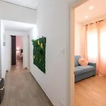 Parthenope Luxury House בית הארחה 4*