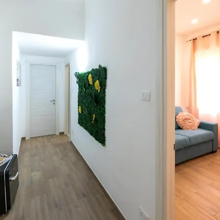 Parthenope Luxury House 4*