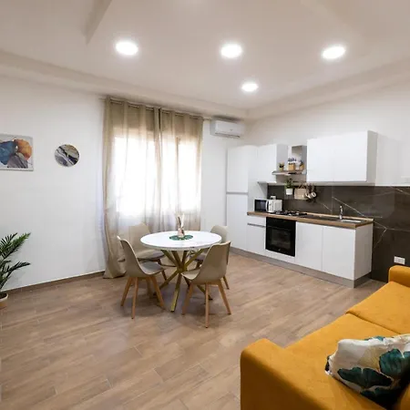 Parthenope Luxury House בית הארחה נאפולי