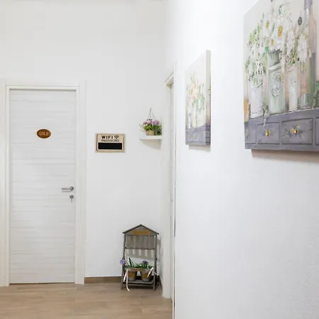 Parthenope Luxury House Guest house *